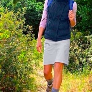 Athleta Tear Away B4 U Play Light Gray/Blue Outdoor Skirt Zip Pockets - Size 8